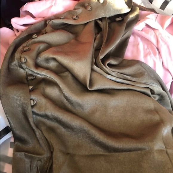 Dress - Picture 6 of 11